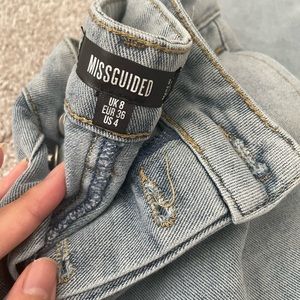 Missguided High Waisted Baggy Jeans
